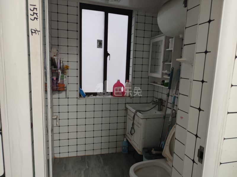 泰翔嘉苑7204305卫生间图12