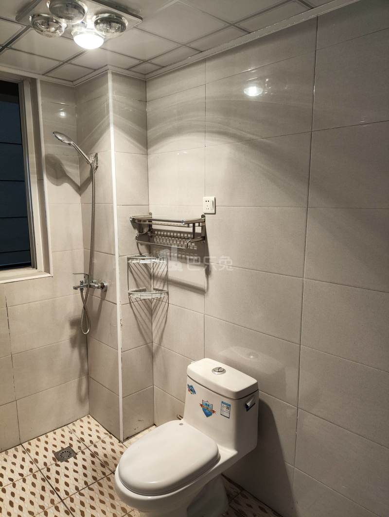 汇金家园11442001卫生间图6