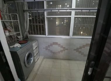 营苑东村 4室2厅1卫