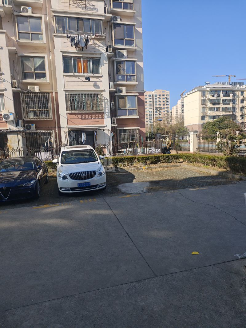 玉兰香苑二期C块11421703周边环境图1