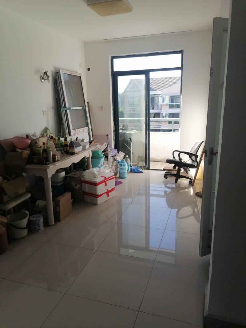 贝越流明新苑1155485客厅图4