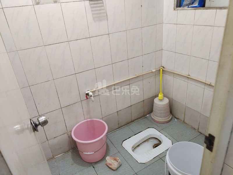 万育园1栋11628590卫生间图8