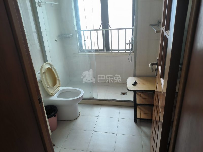 英郡雷丁小城11663280卫生间图0