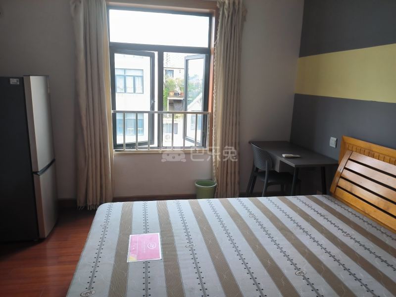 英郡雷丁小城11663279卧室图1