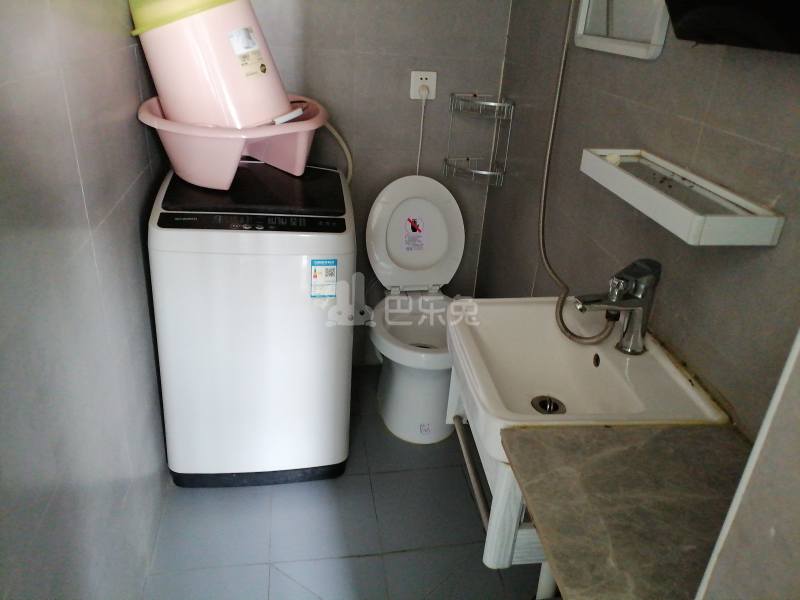 华一新城（薪福里）11668533卫生间图4