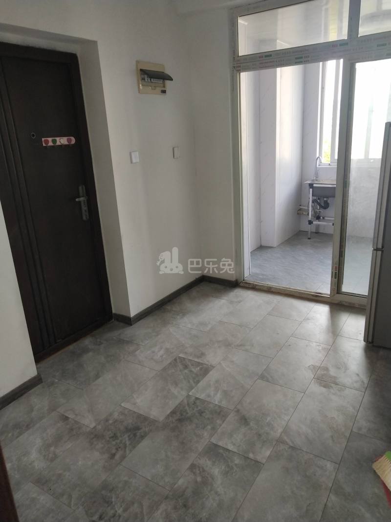 嘉松新苑11684987客厅图4