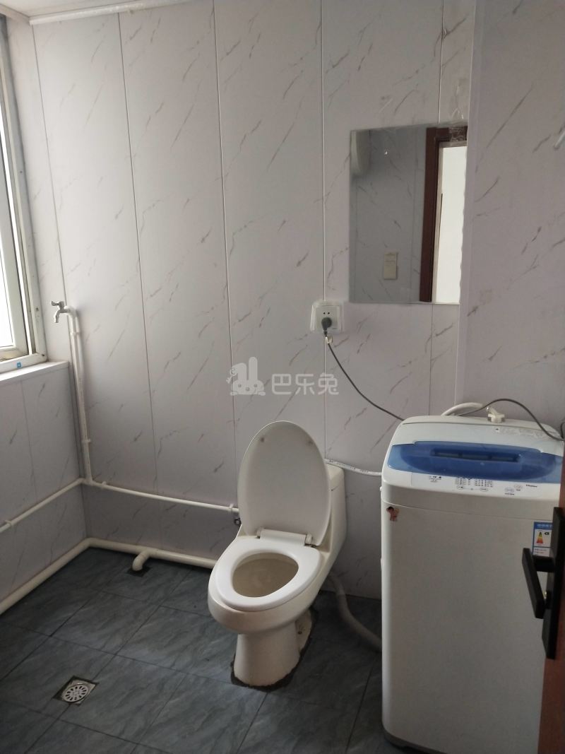 嘉松新苑11684987卫生间图12