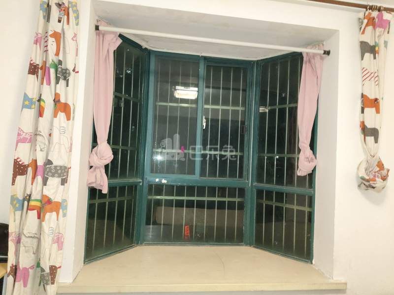 财大公寓11689466卧室窗户图9