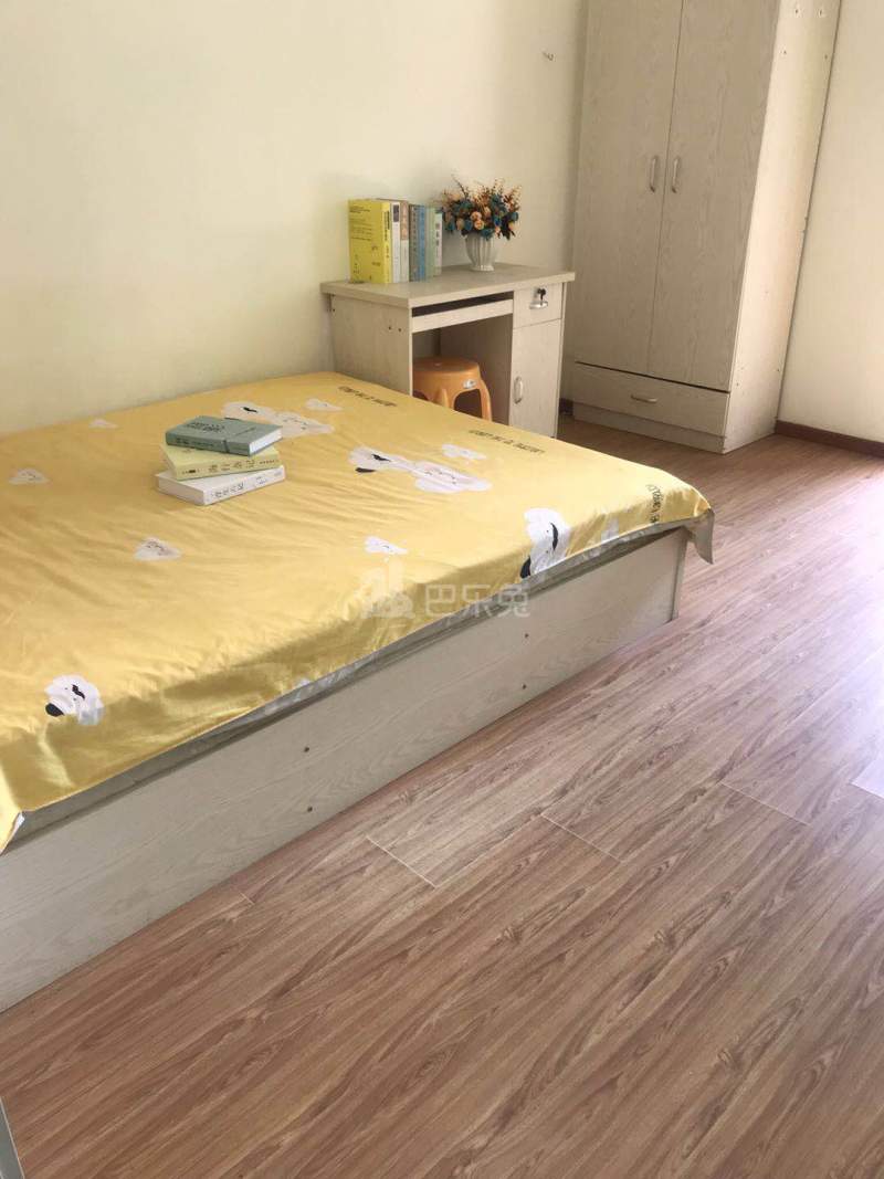 Q城公寓1169341卧室图3