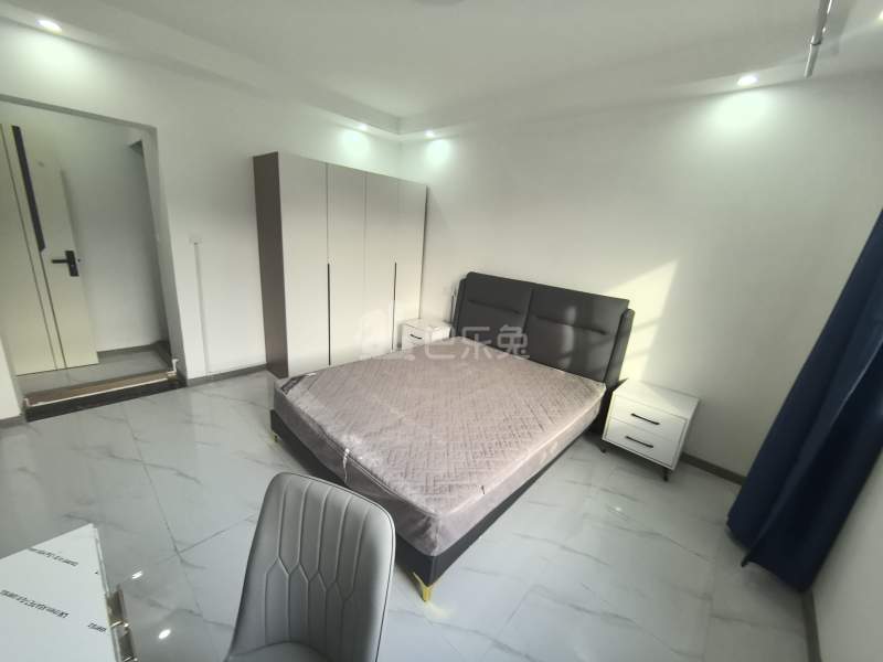 新青浦花苑一区11721865卧室图2