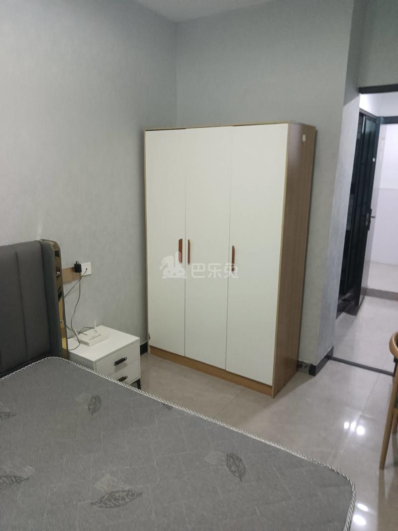 萧然西路581号11722070卧室图2