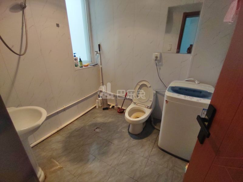 嘉松新苑11684987卫生间图11