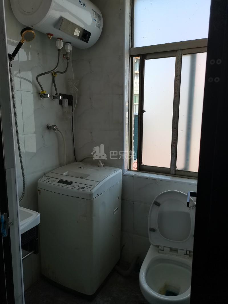 奉贤区新北村11759401卫生间图6