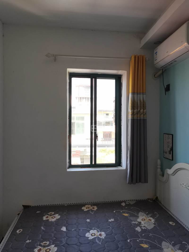 奉贤区新北村11759401卧室窗户图7