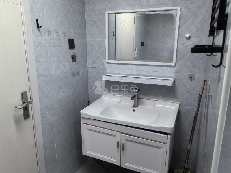 铁建青秀卓庭11807893卫生间图3