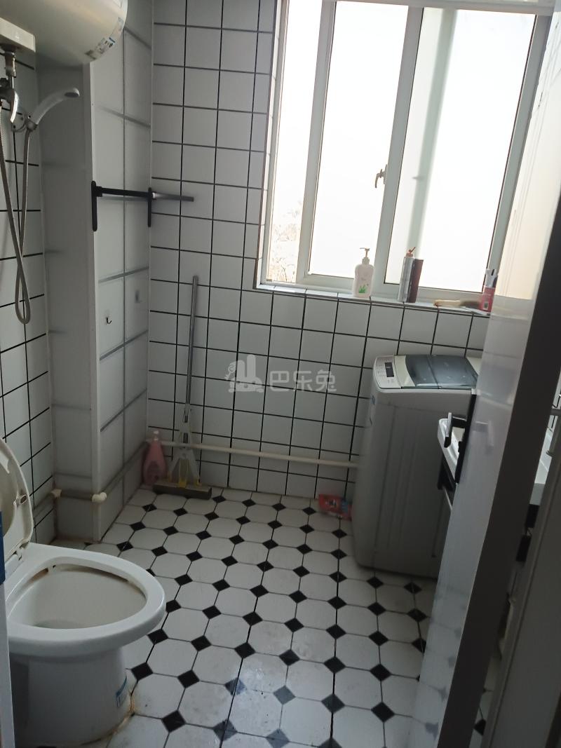 天汇佳园1180802卫生间图4