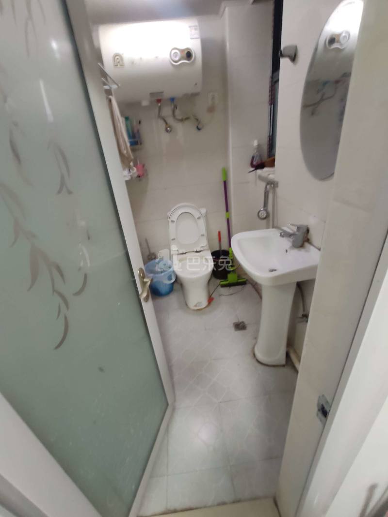 利丰苑3323980卫生间图4