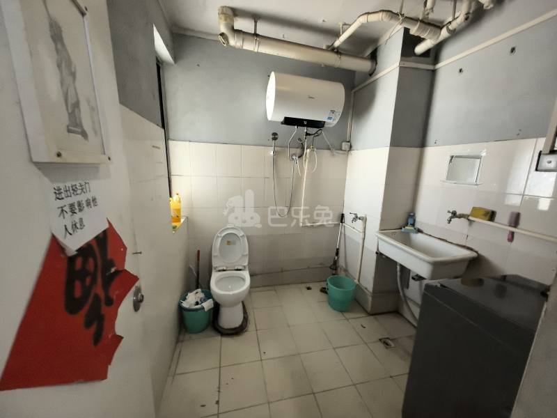 建德国际公寓1184698卫生间图4