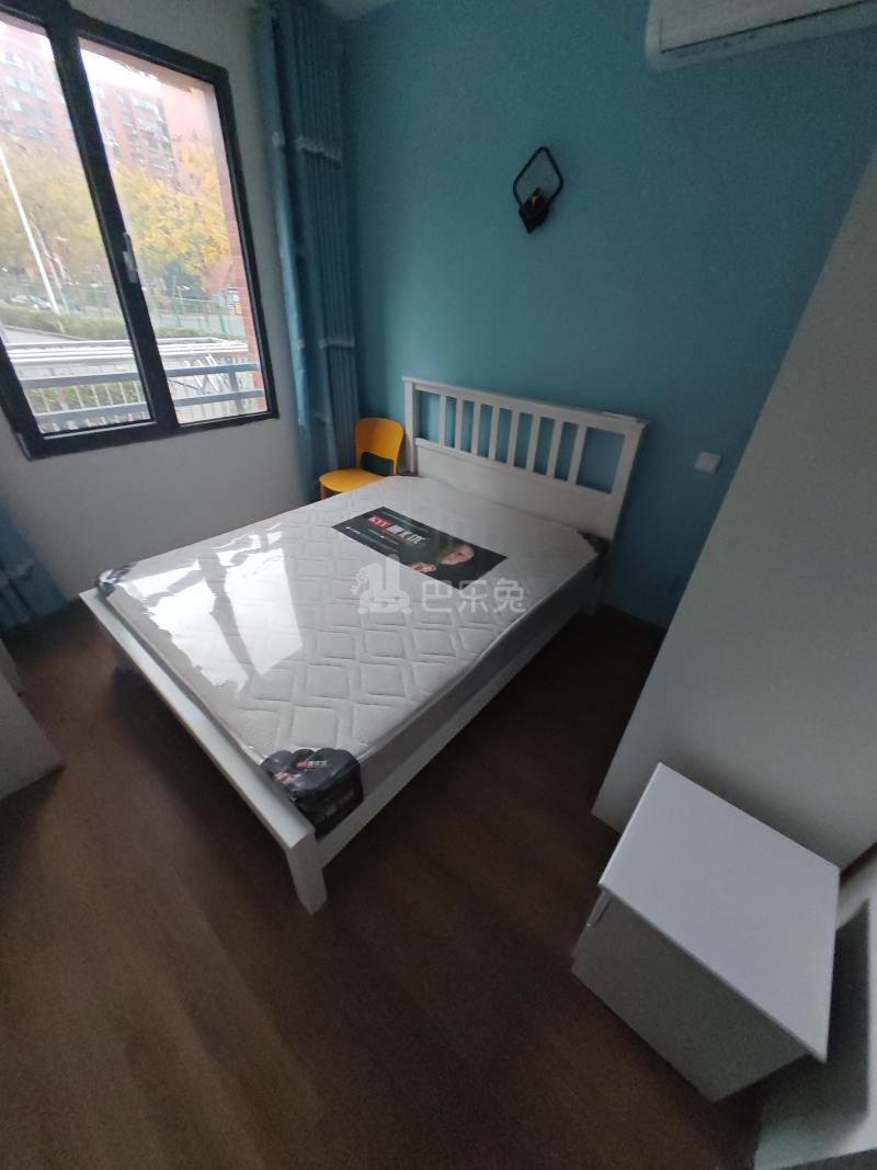 佘北家园榆叶苑11901995卧室图1