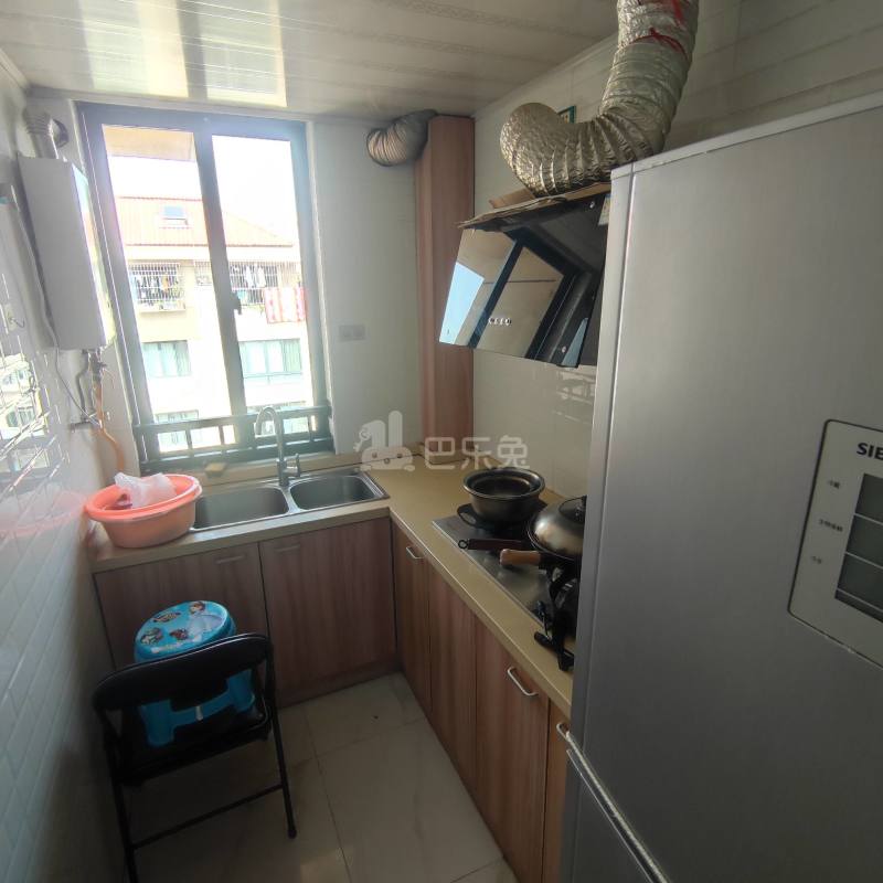 中园小区（周浦）11910739厨房图9