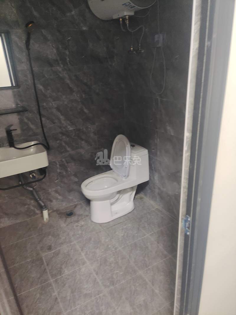 元吉小区南区（联青路135弄）11936631卫生间图5