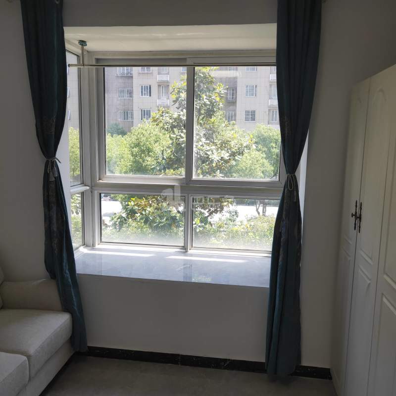 巷佳华苑3期11962969卧室窗户图7