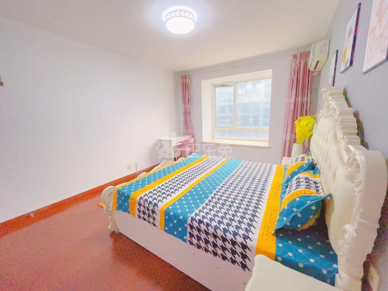 铂领公寓11965962周边环境图3