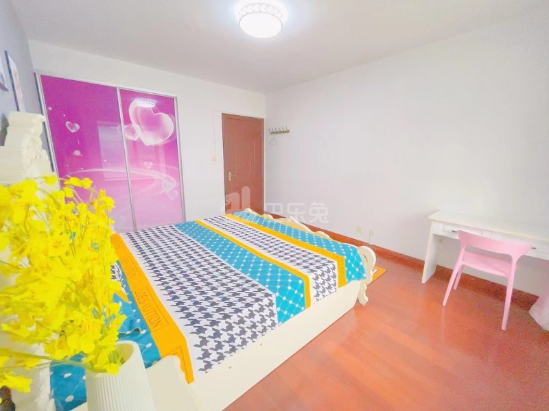 铂领公寓11965962周边环境图5