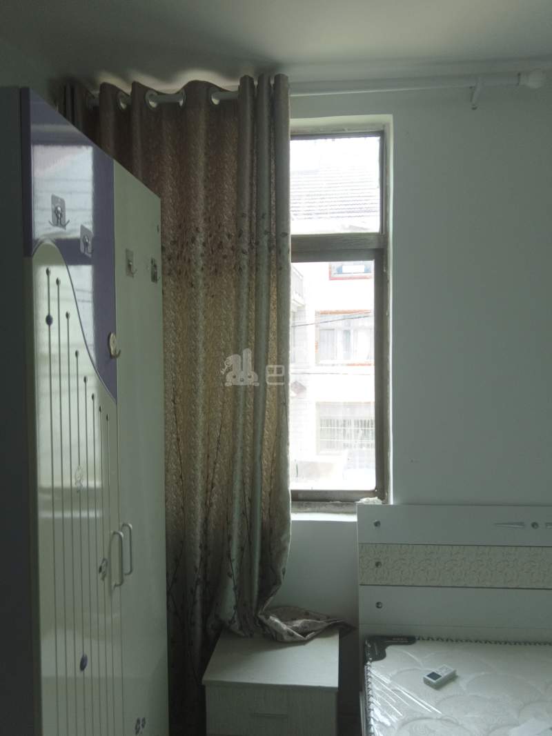 光辉村曙光11967670卧室窗户图6