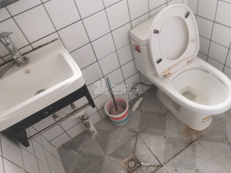 中冶尚园11978871卫生间图9