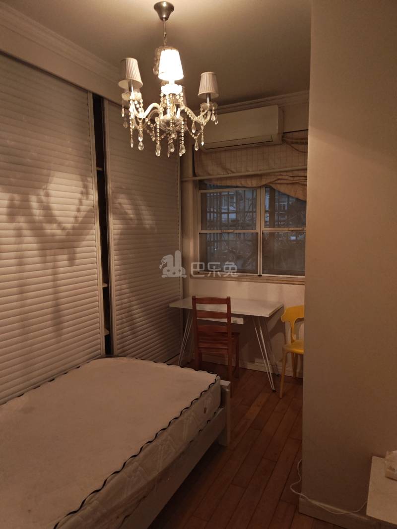 银兆公寓12015236卧室窗户图12