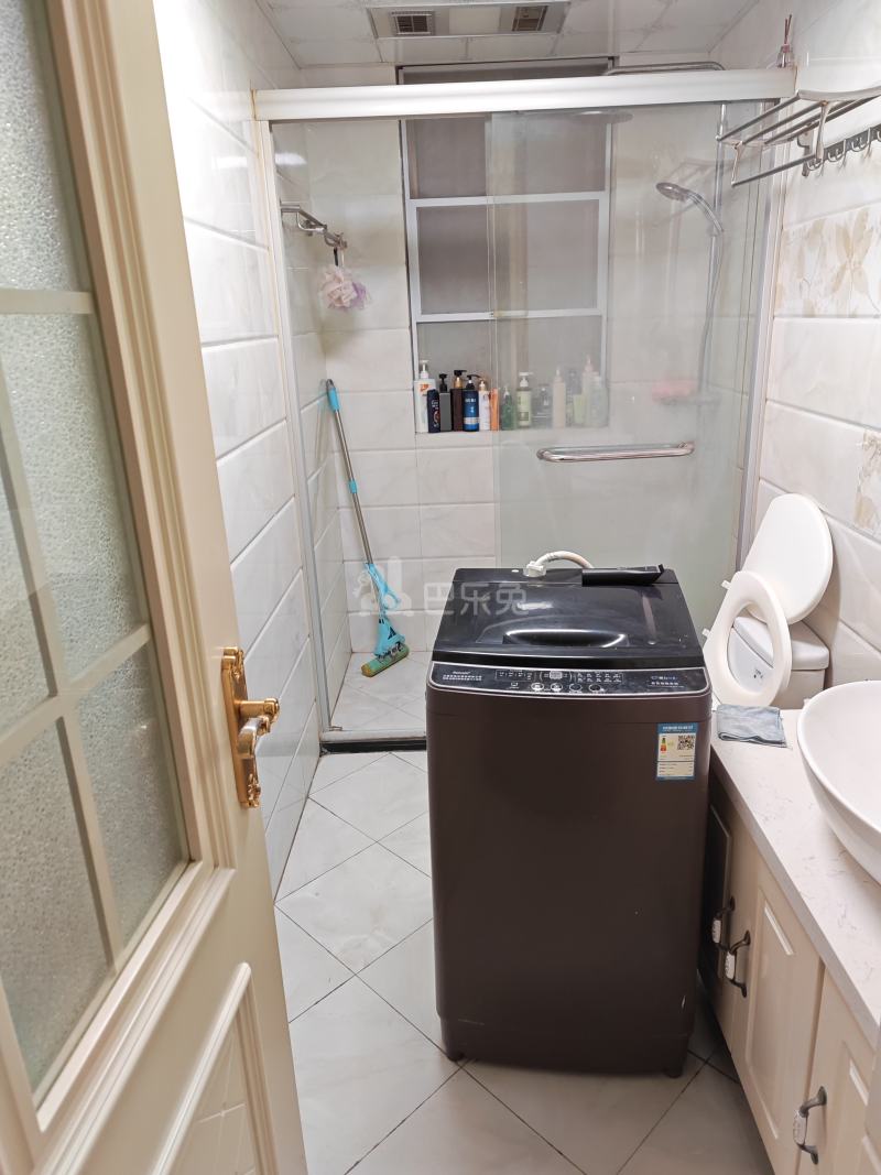 银兆公寓12015236卫生间图8