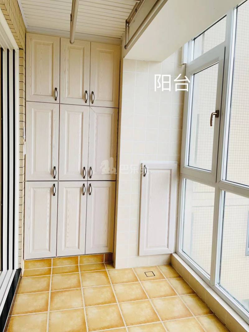 皇冠钻石双星12103234周边环境图3