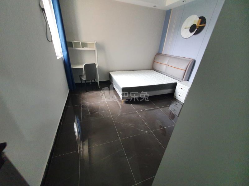 骏苑2期12124727卧室图0