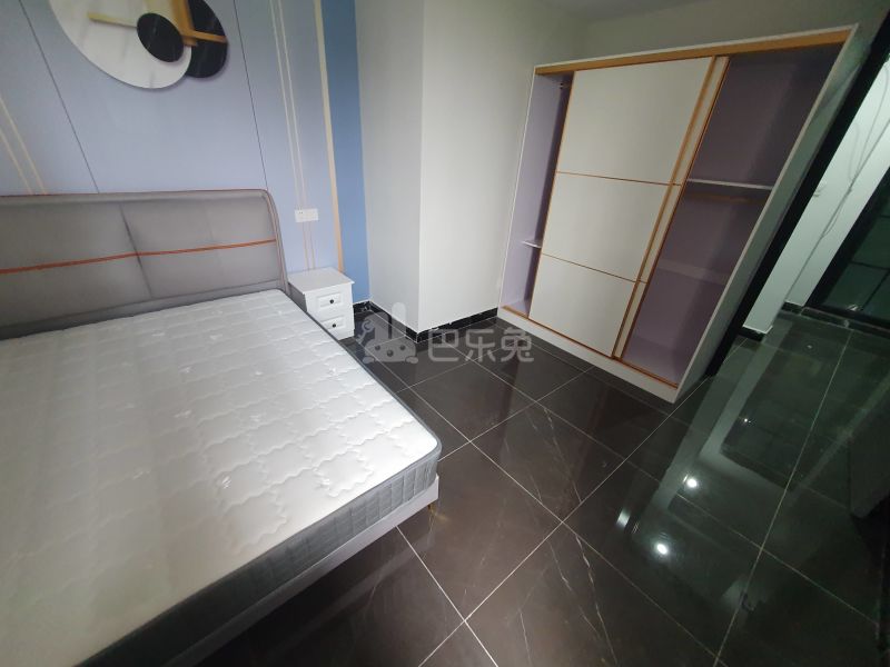 骏苑2期12124727卧室图3