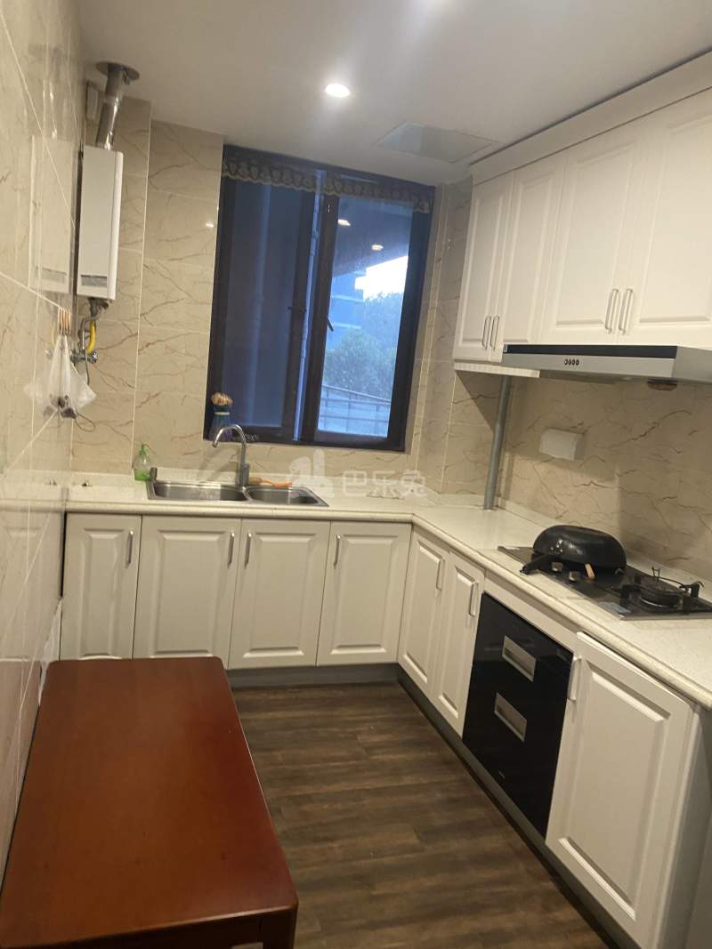 卧龙湖小镇12131187周边环境图2