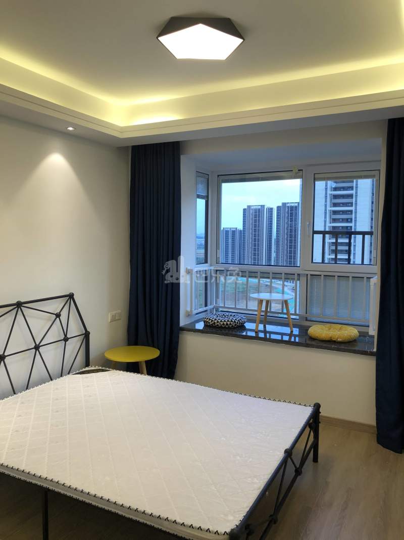 空港新都孔雀城12132788周边环境图4