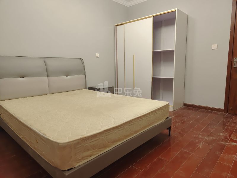 鑫峰苑12138474卧室图1