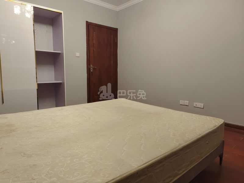 鑫峰苑12138474卧室图2