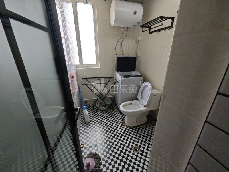 鑫峰苑12138474卫生间图5