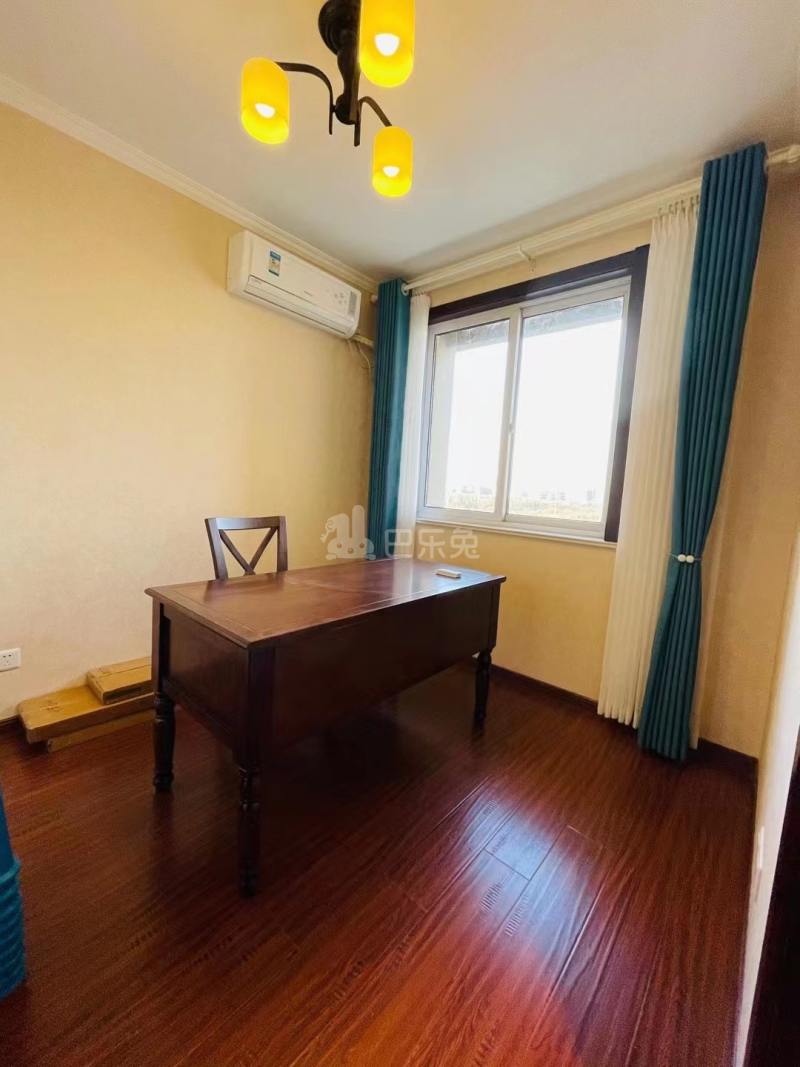 上江府12142250周边环境图16