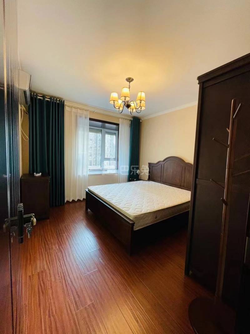 上江府12142250周边环境图13