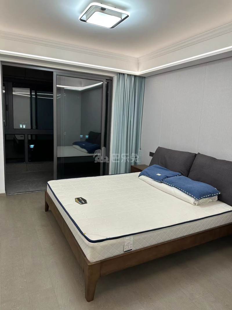 恒辉假日广场12150615周边环境图1