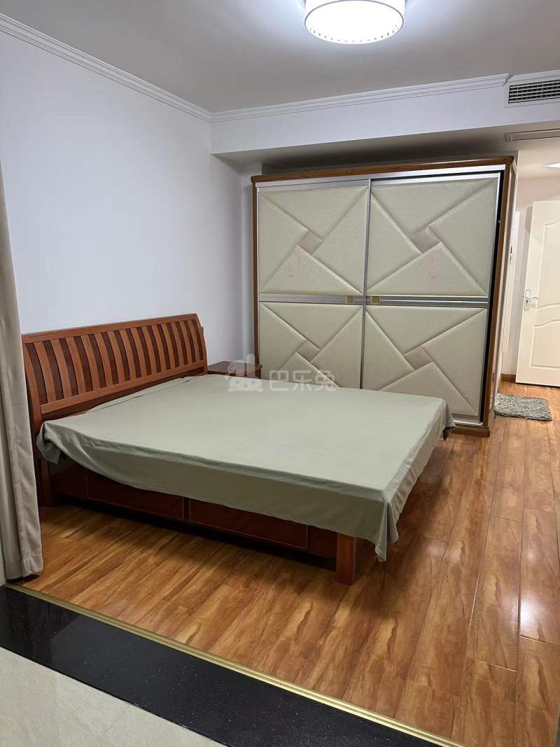 恒辉假日广场12150615周边环境图2