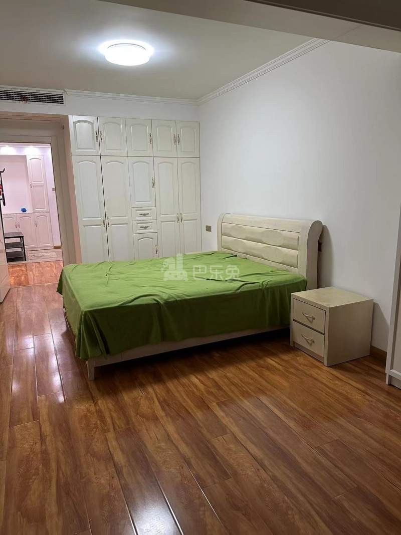 恒辉假日广场12150615周边环境图5