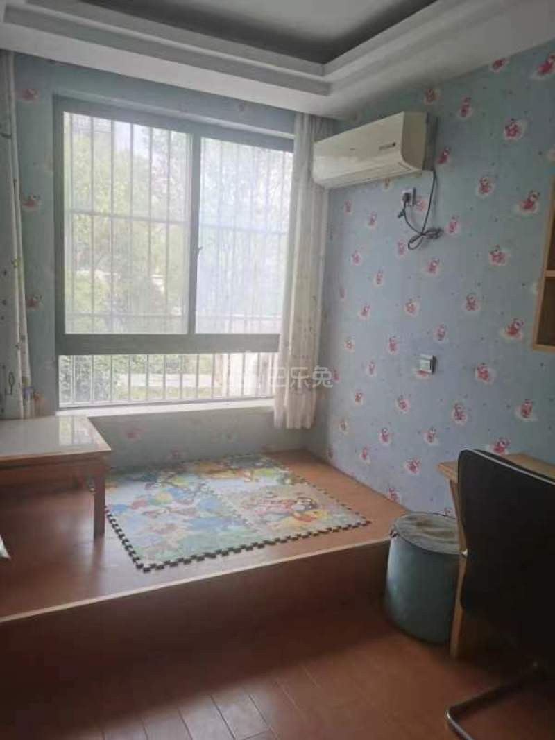 爱秦湾12233227周边环境图2