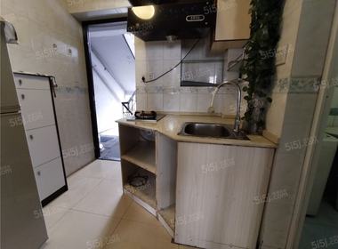 鸡鸣山庄 1室1厅1卫