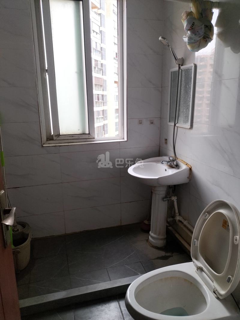 博威天禧嘉苑东区6735008卫生间图5