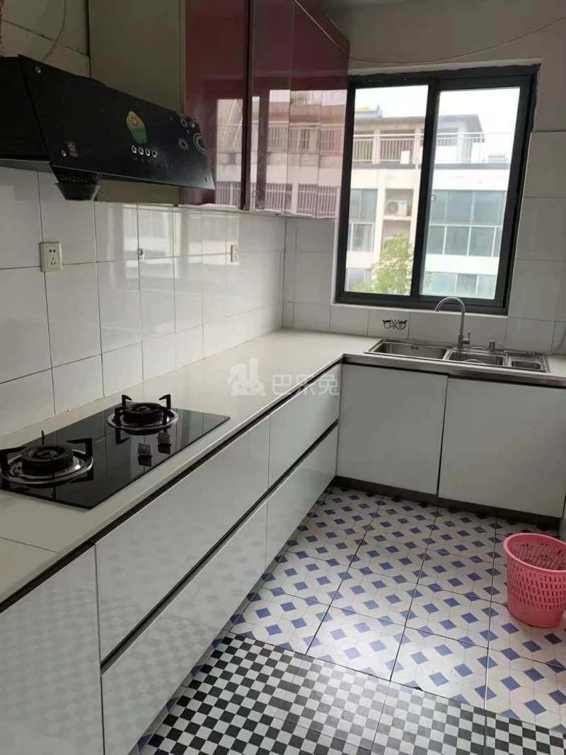 湖山尊邸12262119周边环境图1