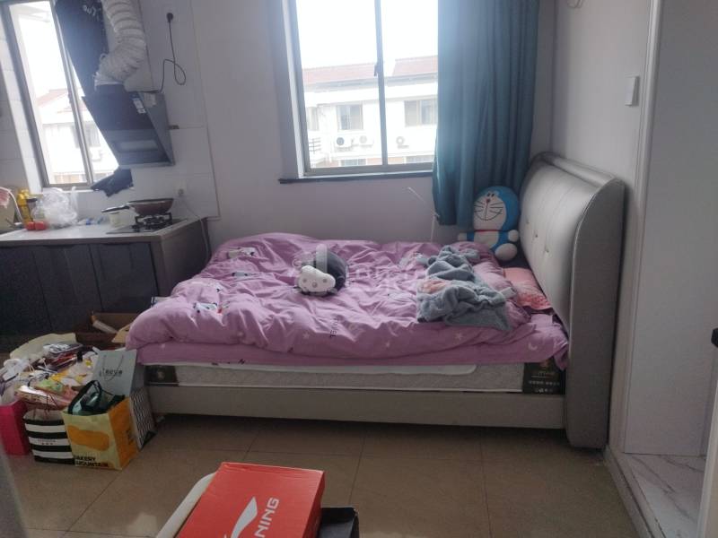 新青浦花苑一区12303411卧室图1